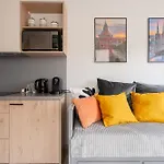 شقة Rentplanet - Dyrekcyjna فروتسواف