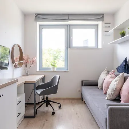 Rentplanet - Dyrekcyjna Appartement *