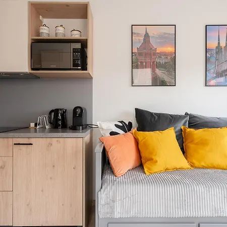 Apartment Rentplanet - Apartamenty Dyrekcyjna Wroclaw