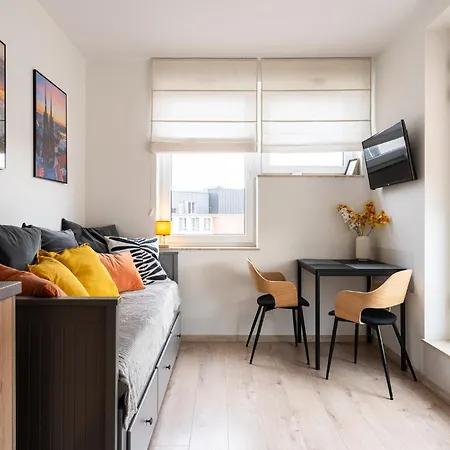 Rentplanet - Dyrekcyjna Appartement *