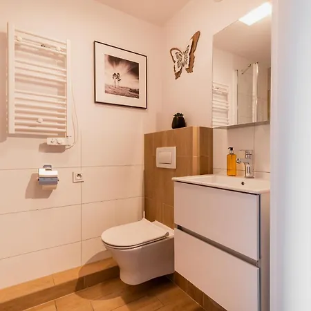 Rentplanet - Apartamenty Dyrekcyjna * Wroclaw