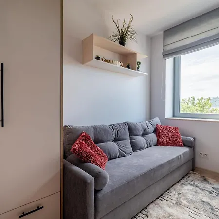 Rentplanet - Apartamenty Dyrekcyjna Apartment Wroclaw