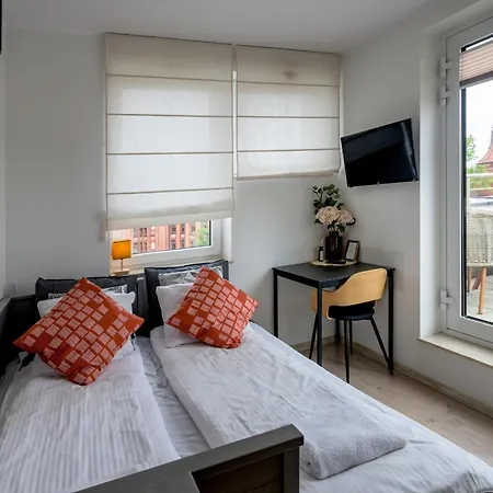 Rentplanet - Dyrekcyjna Appartement *