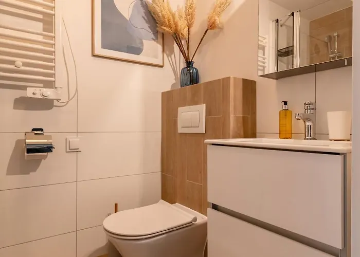 Rentplanet - Dyrekcyjna Apartment *